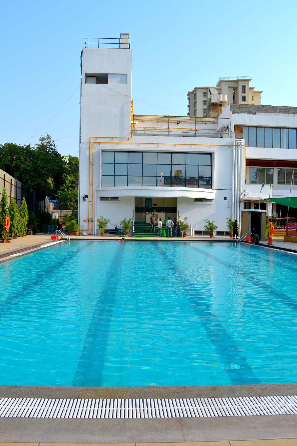 Club Emerald Mumbai Exterior photo
